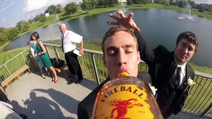 GoPro sur une bouteille de Whisky à un mariage