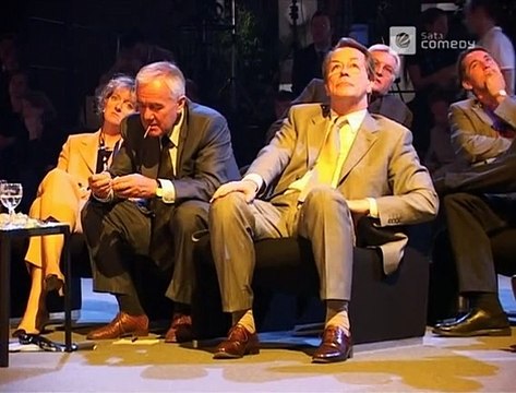 Die Harald Schmidt Show - 1131 - 2002-09-10 - Gregor Gysi, Wer wählt wen, Helmut beim Fernseh-Duell