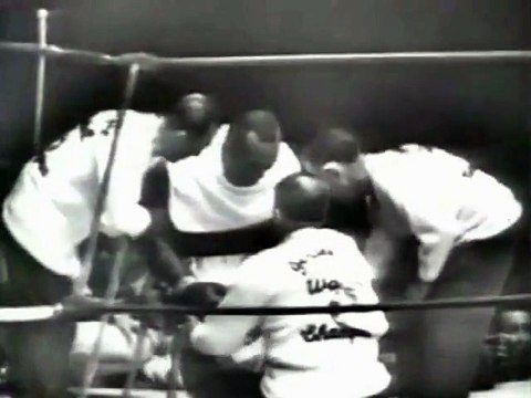 Rocky Marciano vs Jersey Joe Walcott I 1952-09-23