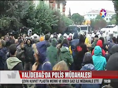 Validebağ'da Çevik kuvvetin plastik mermi ve biber gazı ile müdahalesi