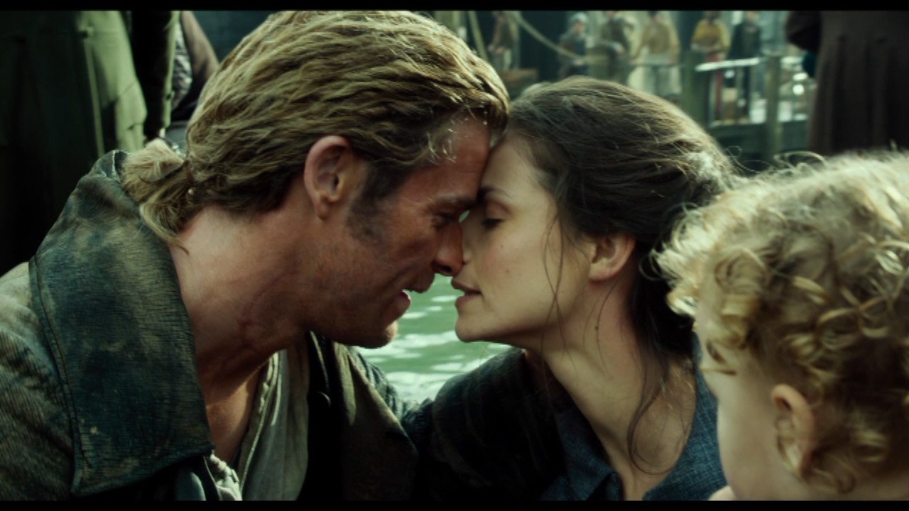 Chris Hemsworth, Brendan Gleeson 'In The Heart of The Sea' First Trailer