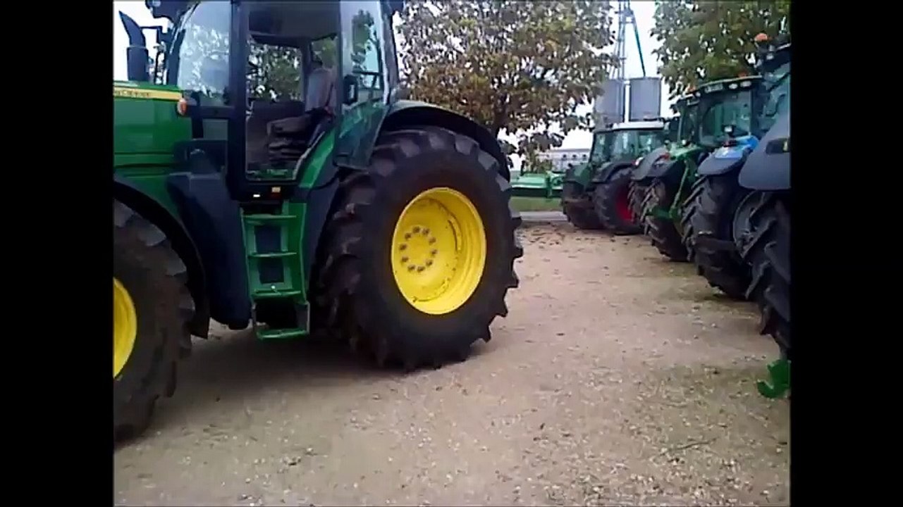 John Deere 6210R