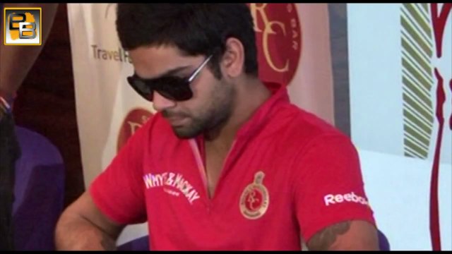 Anushka Sharma's FIRST Public appearence with BOYFRIEND Virat Kohli