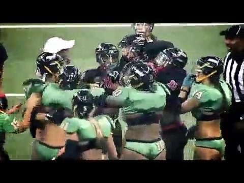 Kadın Futbol Maçında Ortalık Karıştı - Oha be!