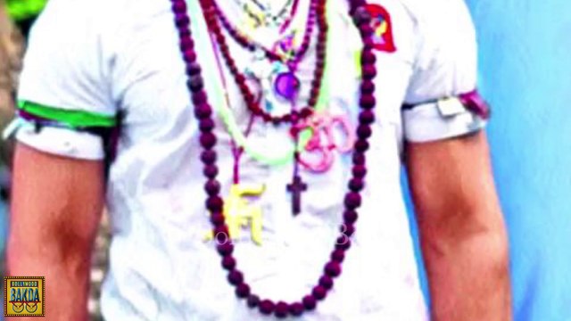 Aamir Khan wears borrowed clothes and eats 1000 paans