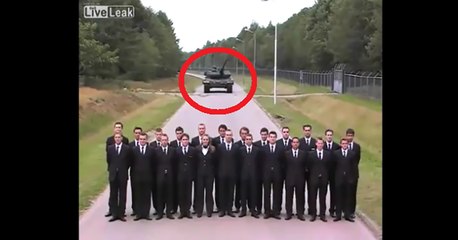 Bu İnsanlar Çıldırmış Olmalı