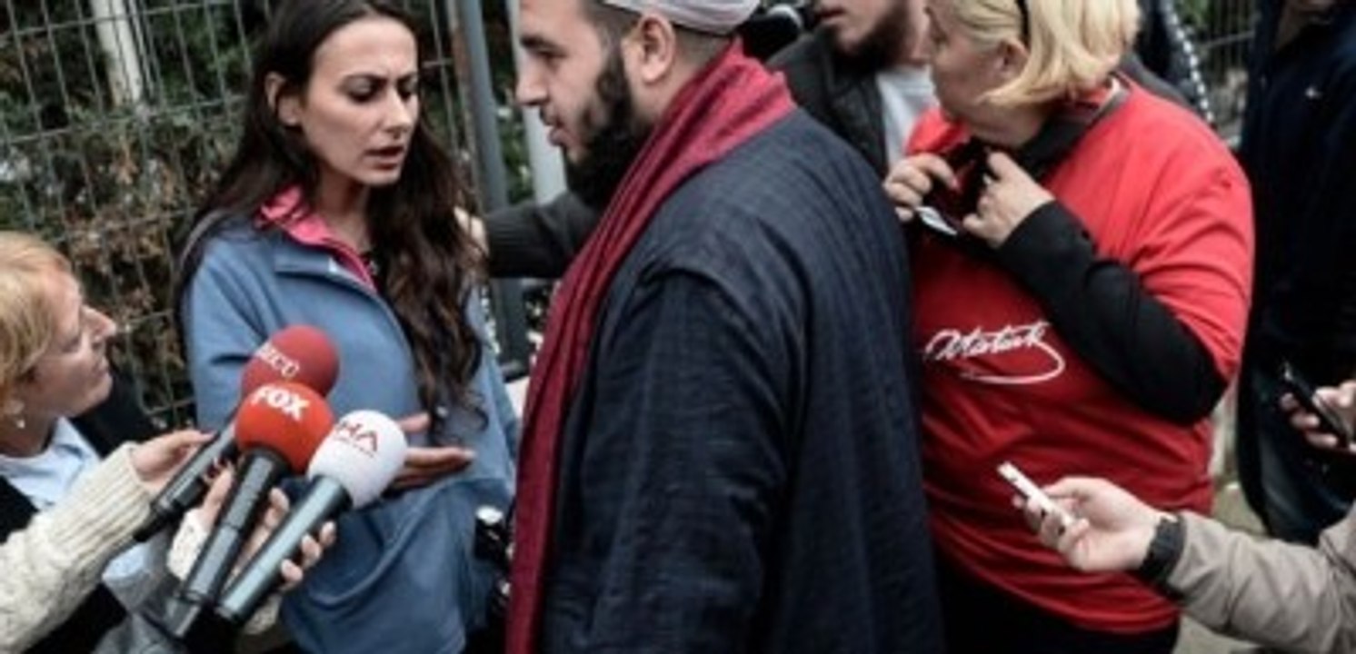 Validebağ Eylemcilerinin Cübbe Nefreti!