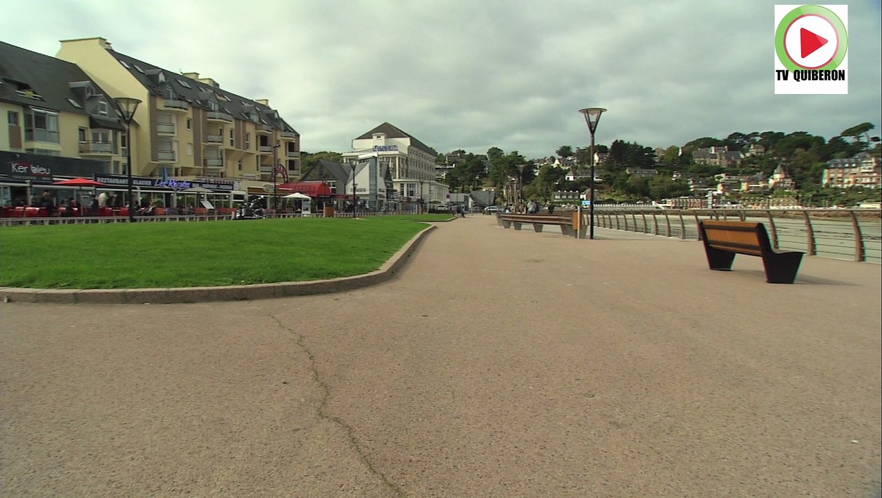 Perros-Guirec    |     La plage de Trestraou - Télé Lannion-Trégor