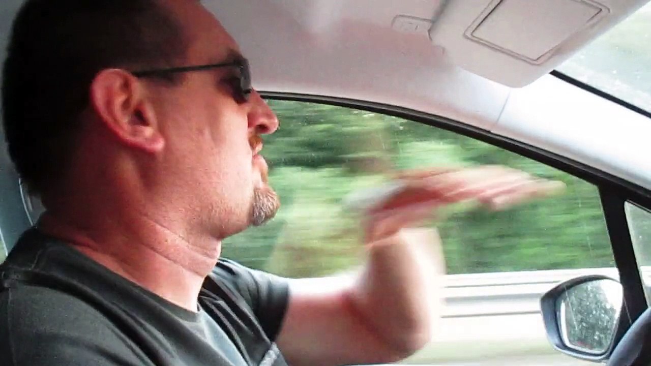 Croug Délire en Voiture sur du Ragga