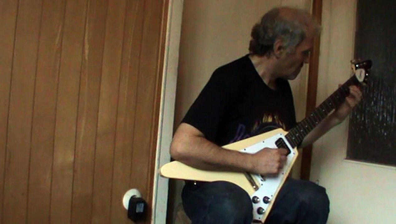 Klaus Breuer plays Caprice24 by Paganini (metal guitar version)