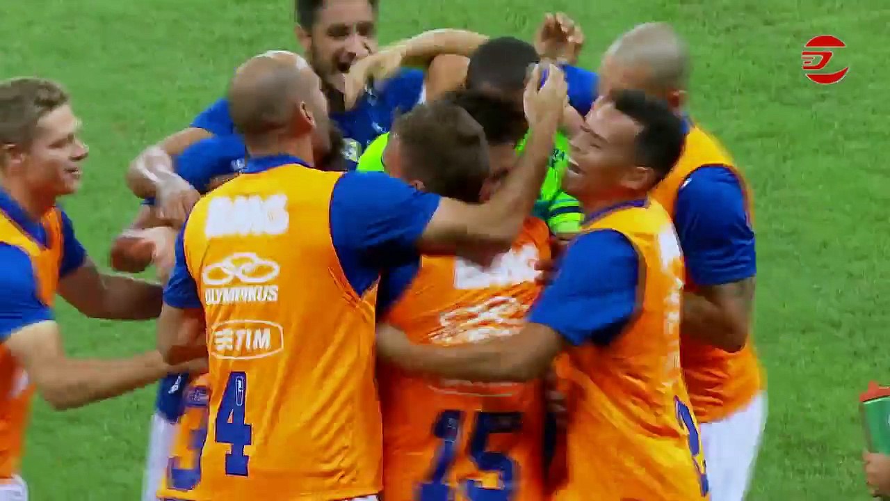 Cruzeiro vence o Santos e abre vantagem pela Copa do Brasil