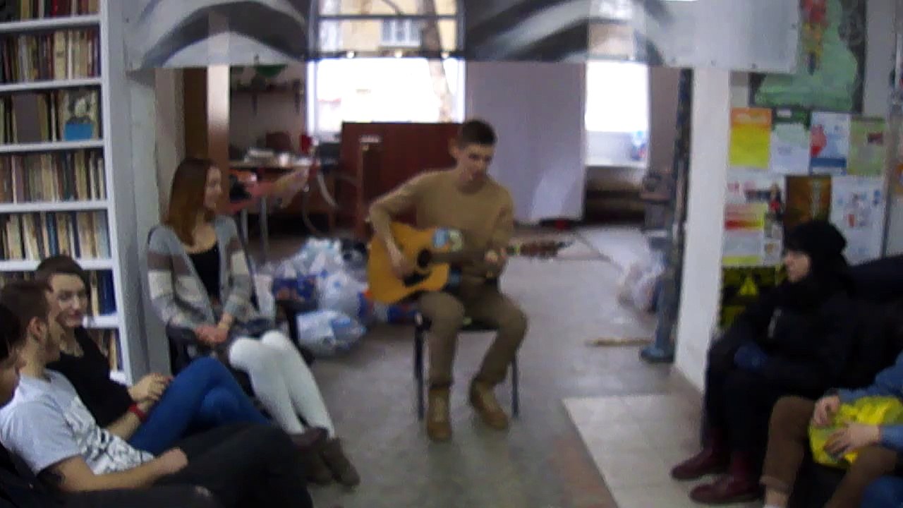 HIM - Wicked Game. Музыка на осеннем фримаркете в Петрозаводске. часть 3 [26.10.2014]