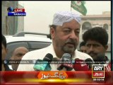 Agha Siraj Durrani Visits Ghazi’s Shrine To ‘Ward off Cyclone Effect’