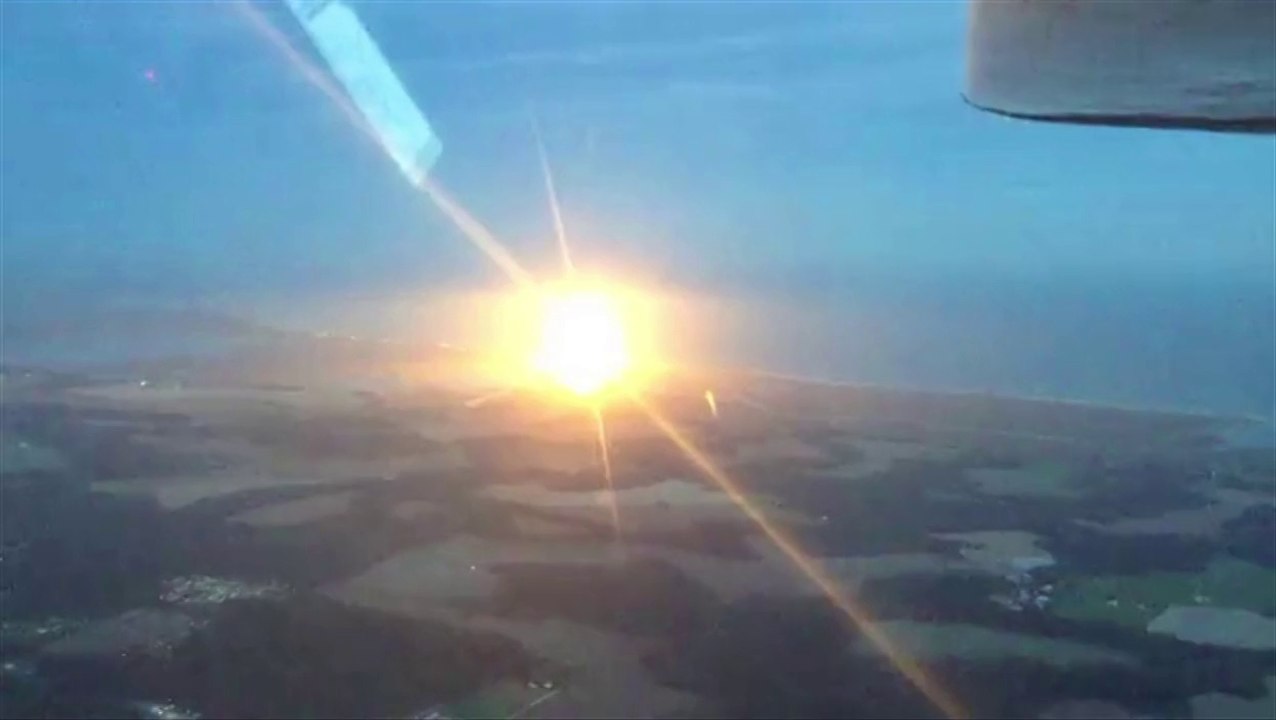 L’explosion de la fusée Antares vue d’un avion