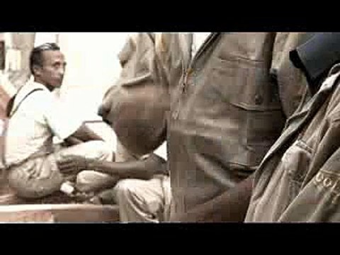 Colas Madagascar a intégré dans ses équipes un jeune ébéniste sourd et muet de naissance. Afin de mieux communiquer avec ses collègues, celui-ci a inventé une langue des signes qui lui permet de dépasser son handicap. Ce court métrage a remporté le Grand