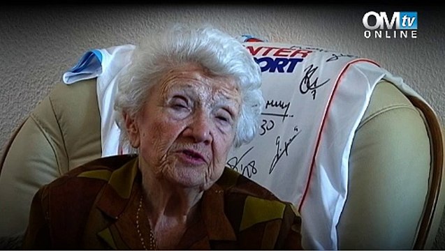 Les maillots blancs et les bas bleus