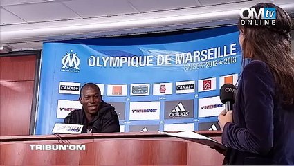 Rod Fanni face aux supporters