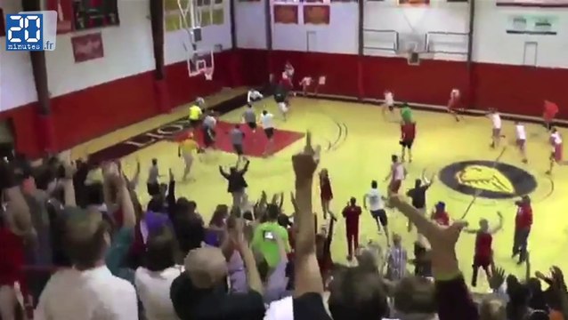 Il gagne 10.000 dollars avec 4 paniers improbables