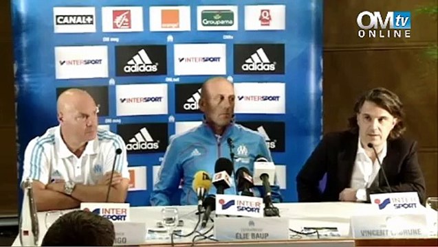 Elie Baup présenté à la presse