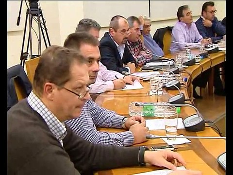 Οφειλές, διόδια, ΠΑΒΥΠ,ΧΥΤΑ και γραφεία συλλόγων στο δημοτικό συμβούλιο Λαμίας