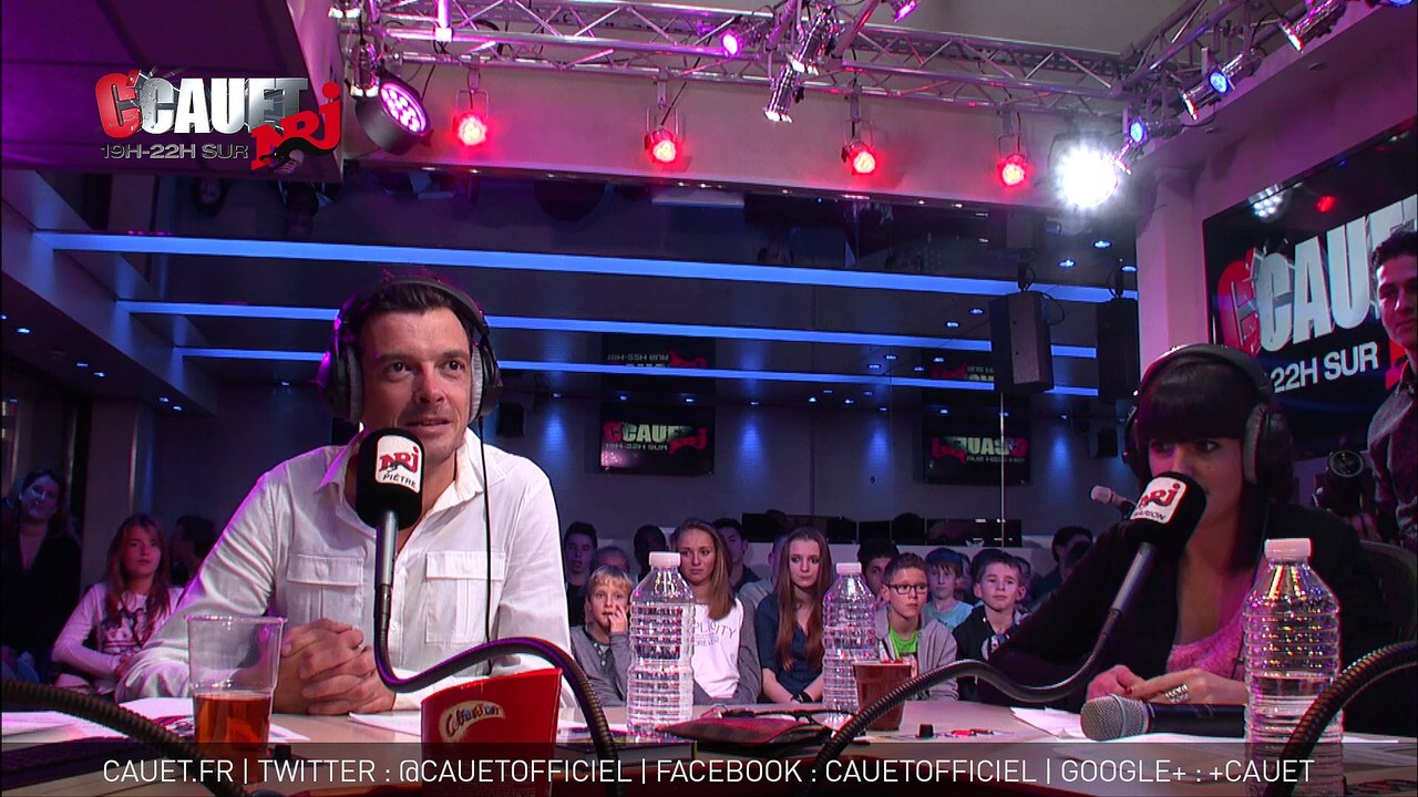 Jeff compltement ivre montre ses fesses - C'Cauet sur NRJ