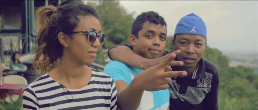 TANORA TIA MANKALAZA - Tsy andriko (gasy - malagasy)