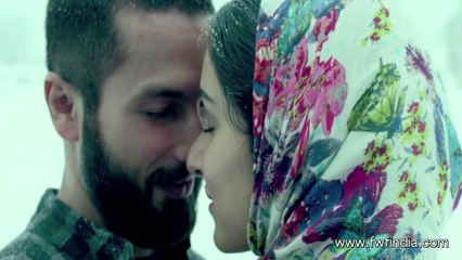 (Festival.mp3)Shradha Shahid Hot Scene problem for Siddharth Roy Kapur