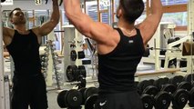 Arnold Shoulder Press - Dumbbell Shoulders Exercise