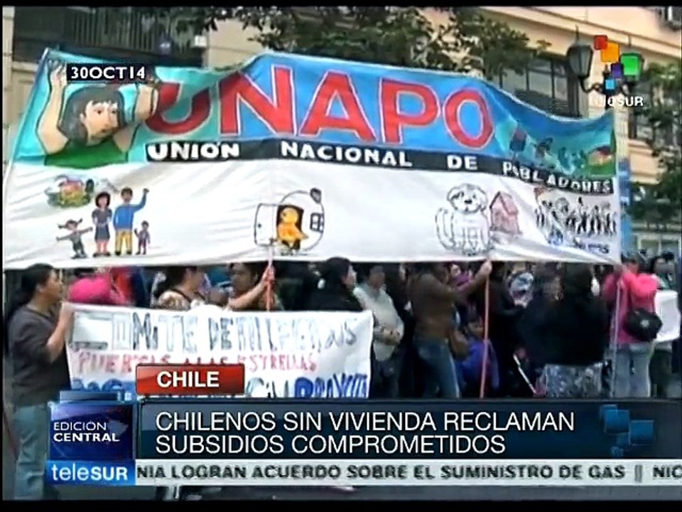 Chilenos sin vivienda reclaman subsidios prometidos