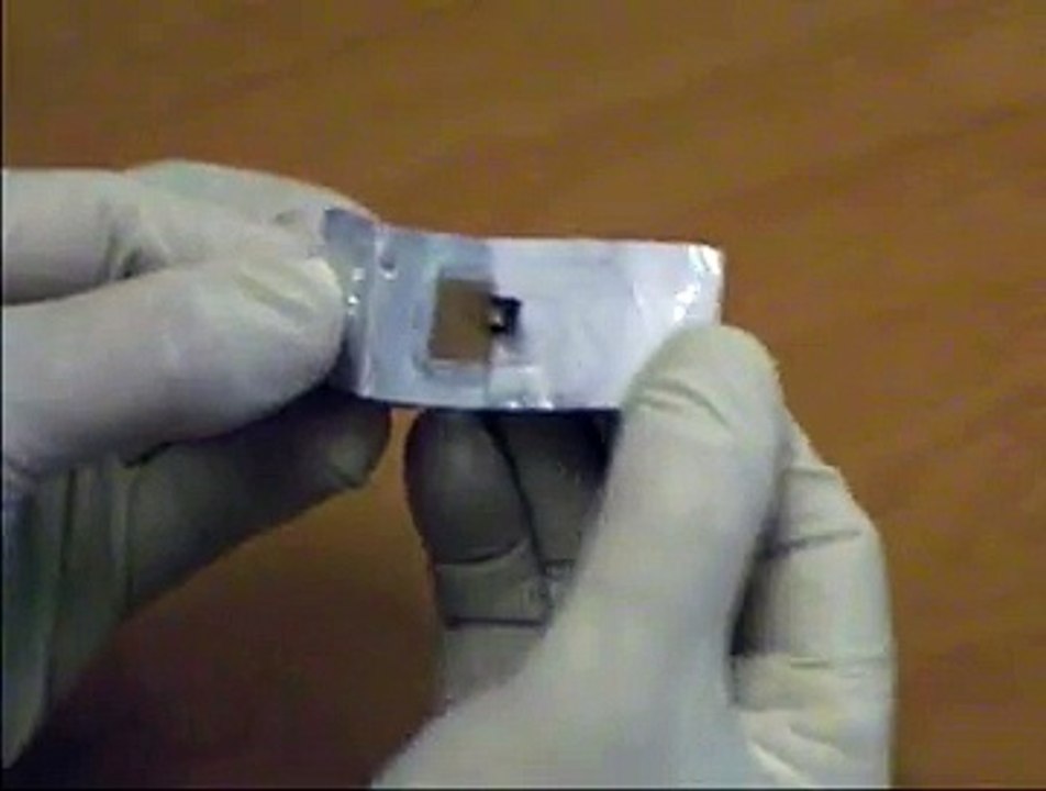 Scalpel_blade_handling