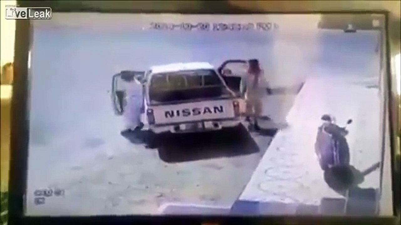 Dunya News - Arab Robber's unplanned bike stealing