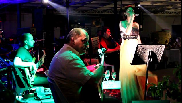 Ta mavra matia sou - Göknur Onur