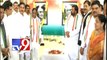 Telangana and AP Cong leaders pay tribute to Patel, Indira - Tv9