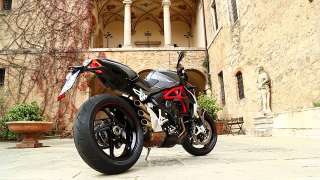 Nouveauté moto 2015 : MV Agusta Brutale 800 RR