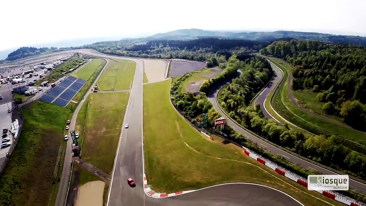 DJI Quadrocopter auf dem Nürburgring _ Kiosque Film TV Media