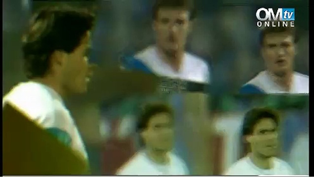 Deschamps : " Plus de présence en 4-4-2 "