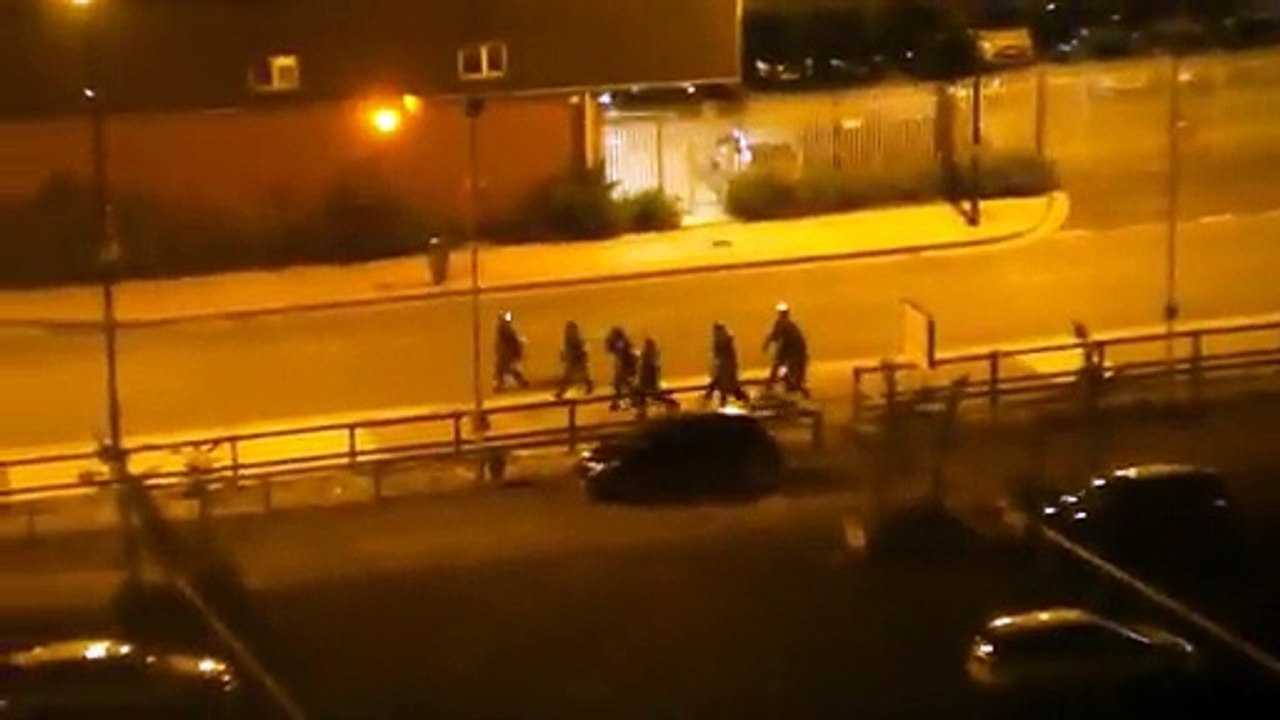 Répression policière contre les émeutes