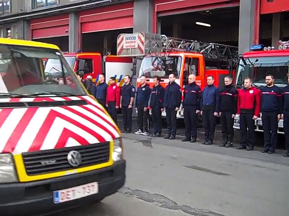 Les pompiers de Charleroi ont rendu hommage aux victimes.