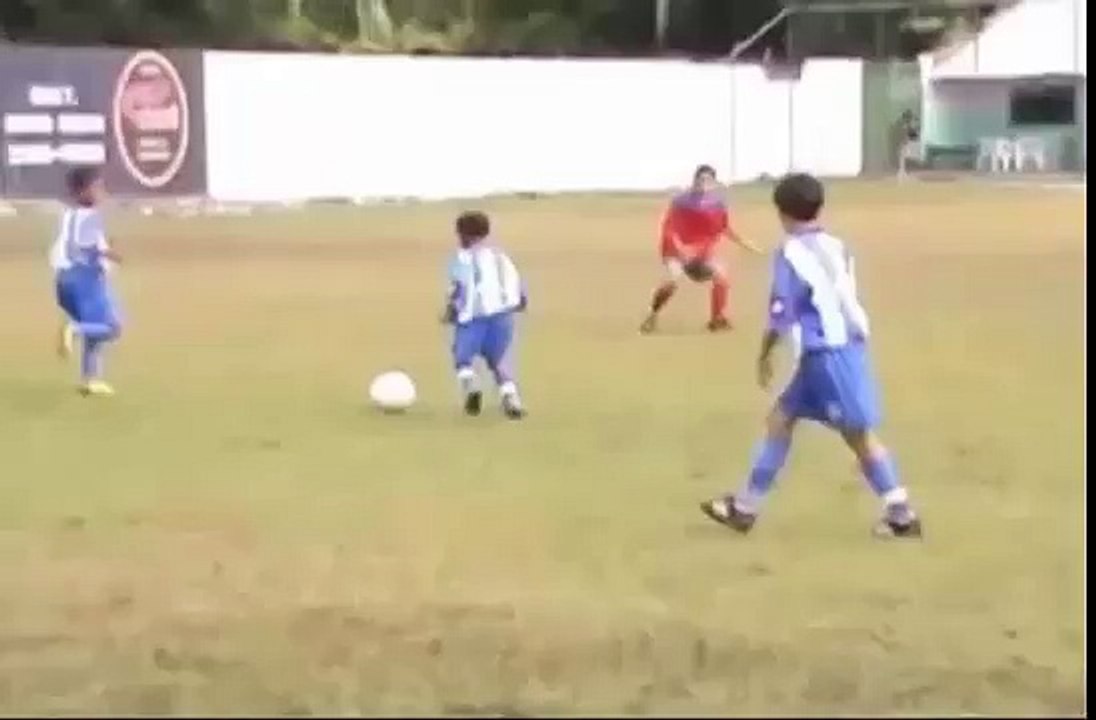 Un petit prodige brésilien intéresse Barcelone