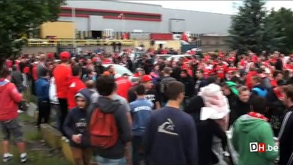 Manifestation des supporters du Standard contre le président Duchâtelet