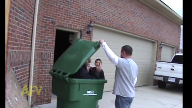 Scare your parents for halloween : Hilarious scary prank compilation