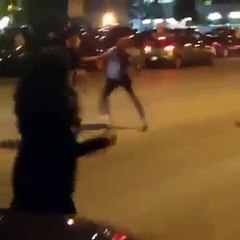 Kanye West tabasse deux paparazzi: un fake !