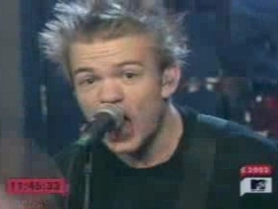 Sum 41 How You Remind Me (live)