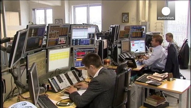 Rusia intenta frenar la sangría del rublo subiendo el tipo de interés al 9,5%