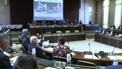 Controversial French dam halted after death of protester