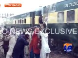Two bogies gutted in Hyderabad station fire-Geo Reports-31 Oct 2014