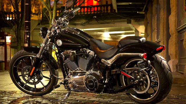 Harley-Davidson Breakout Launched In India !