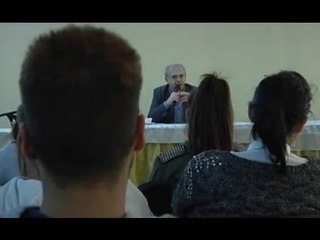 Napoli - “Libriamoci”, attori, politici e scrittori leggono i classici ai ragazzi (31.10.14)