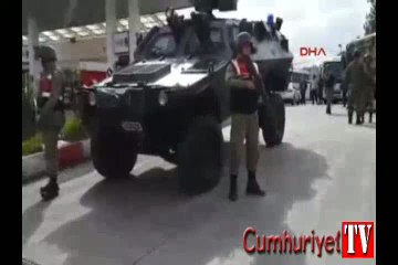 Diyarbakır'da asker sokağa indi: İşte ilk görüntüler