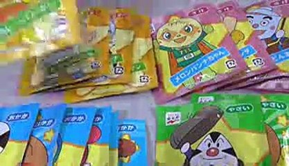 Anpanman Baikinman head separated アンパンマン バイキンマン ふりかけケース